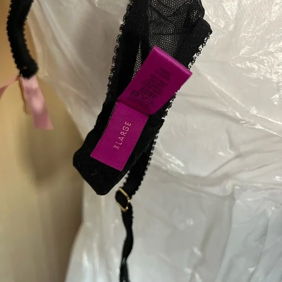 Agent Provocateur Black and Pink Lace Garter Belt - Picture 8 of 8